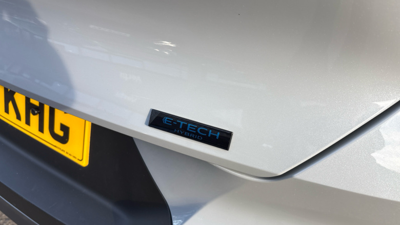 Renault Symbioz 1.6 E-Tech FHEV 145 Iconic Esprit Alpine 5dr Auto Hybrid Estate